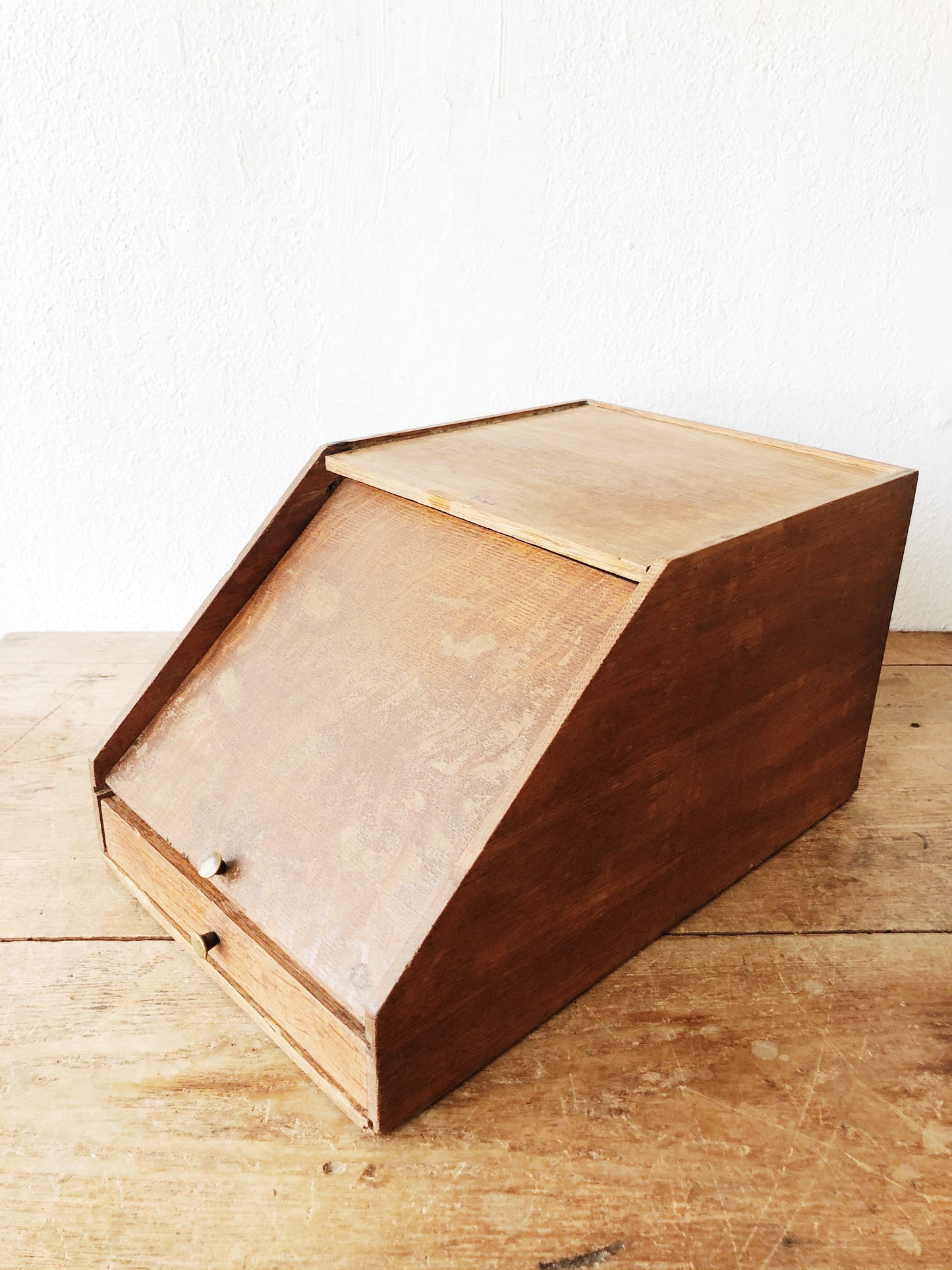 Antique Globe Weirneke Desk Organizer