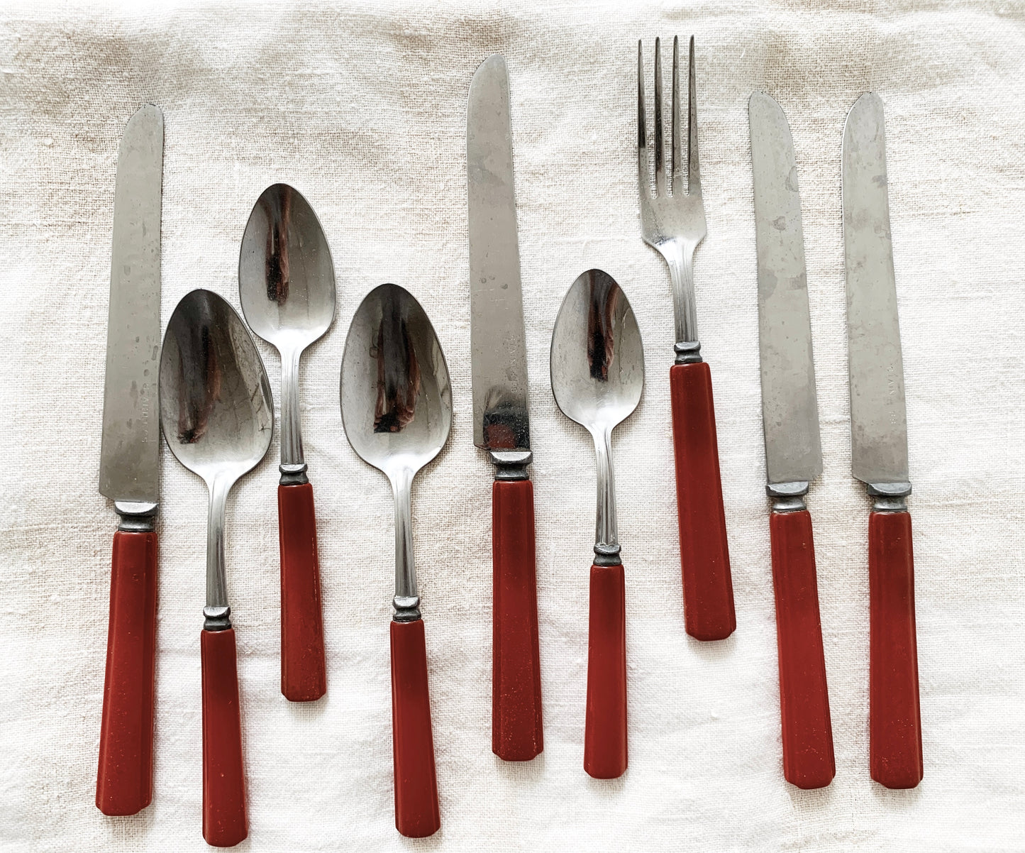 Vintage 9 Pc Bakelite Flatware