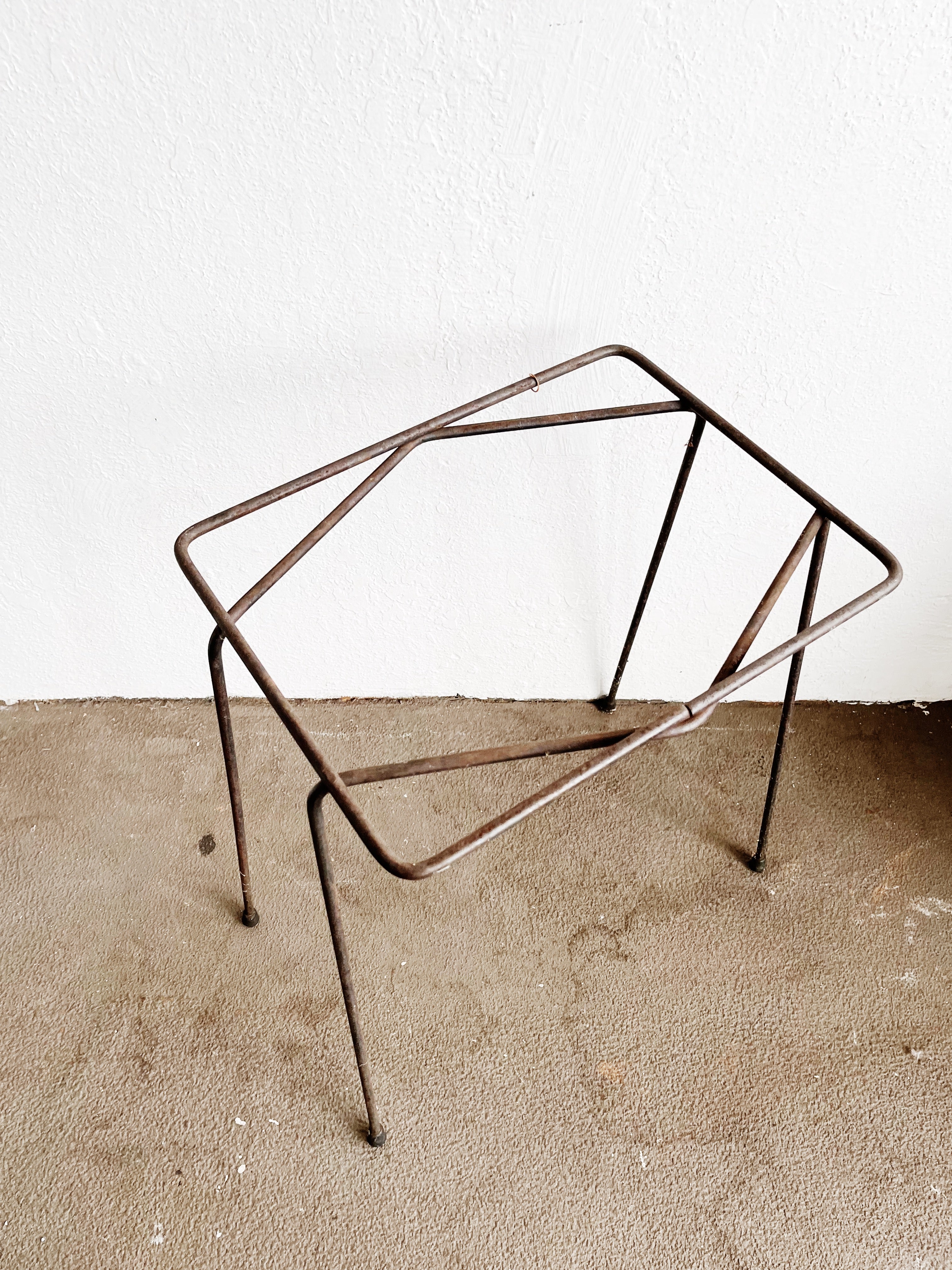 Vintage Hairpin Table - Thumbnail 3