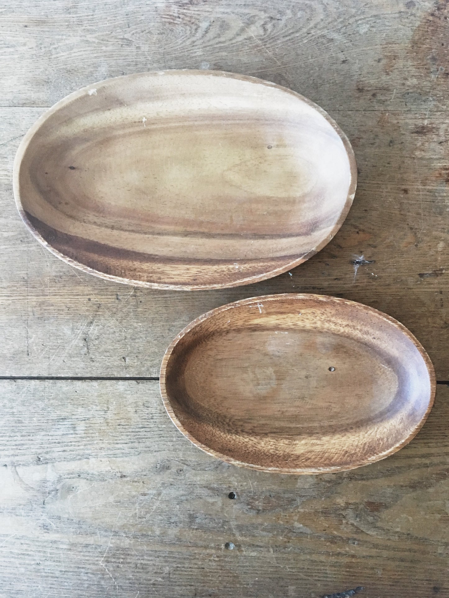 Oval Wood Dishes