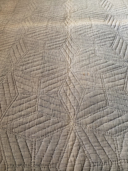 Antique Star Pattern Cotton Quilt