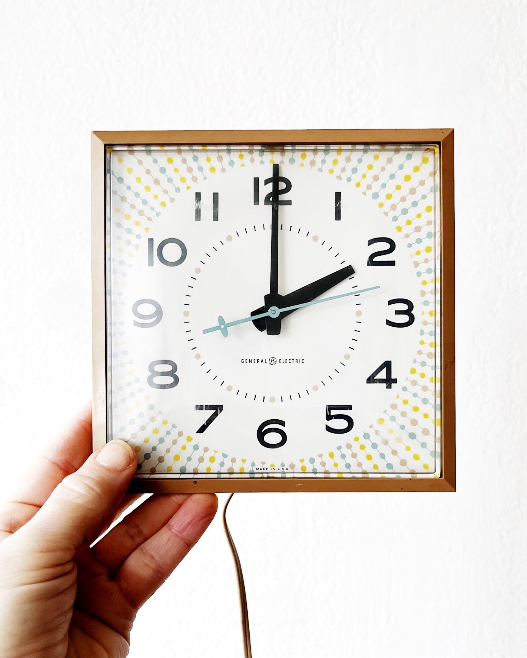 Vintage Wall Clock - Thumbnail 3