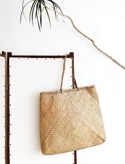 Oversized Seagrass Envelope Tote Bag