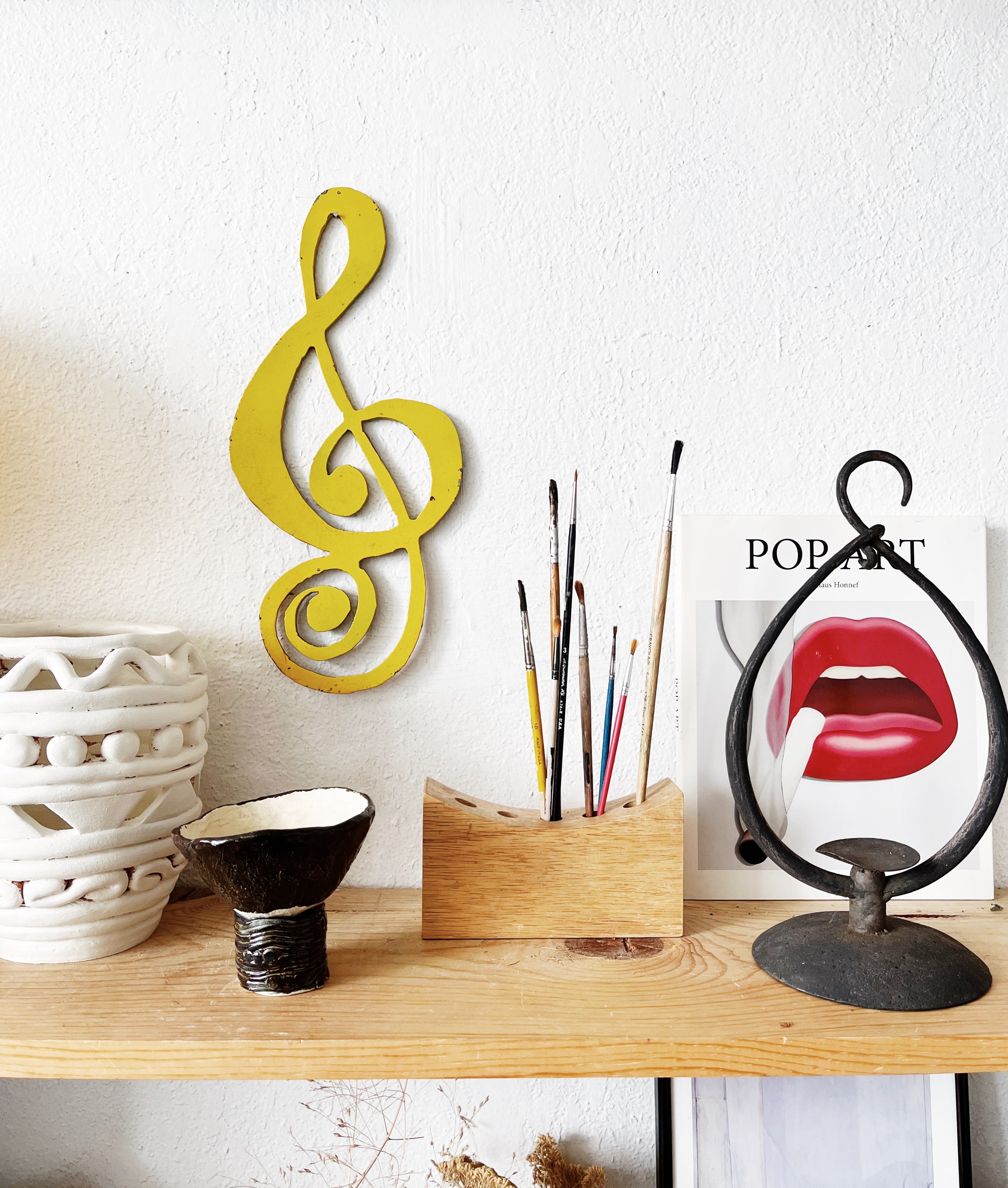 Vintage Brush Holder - Thumbnail 4