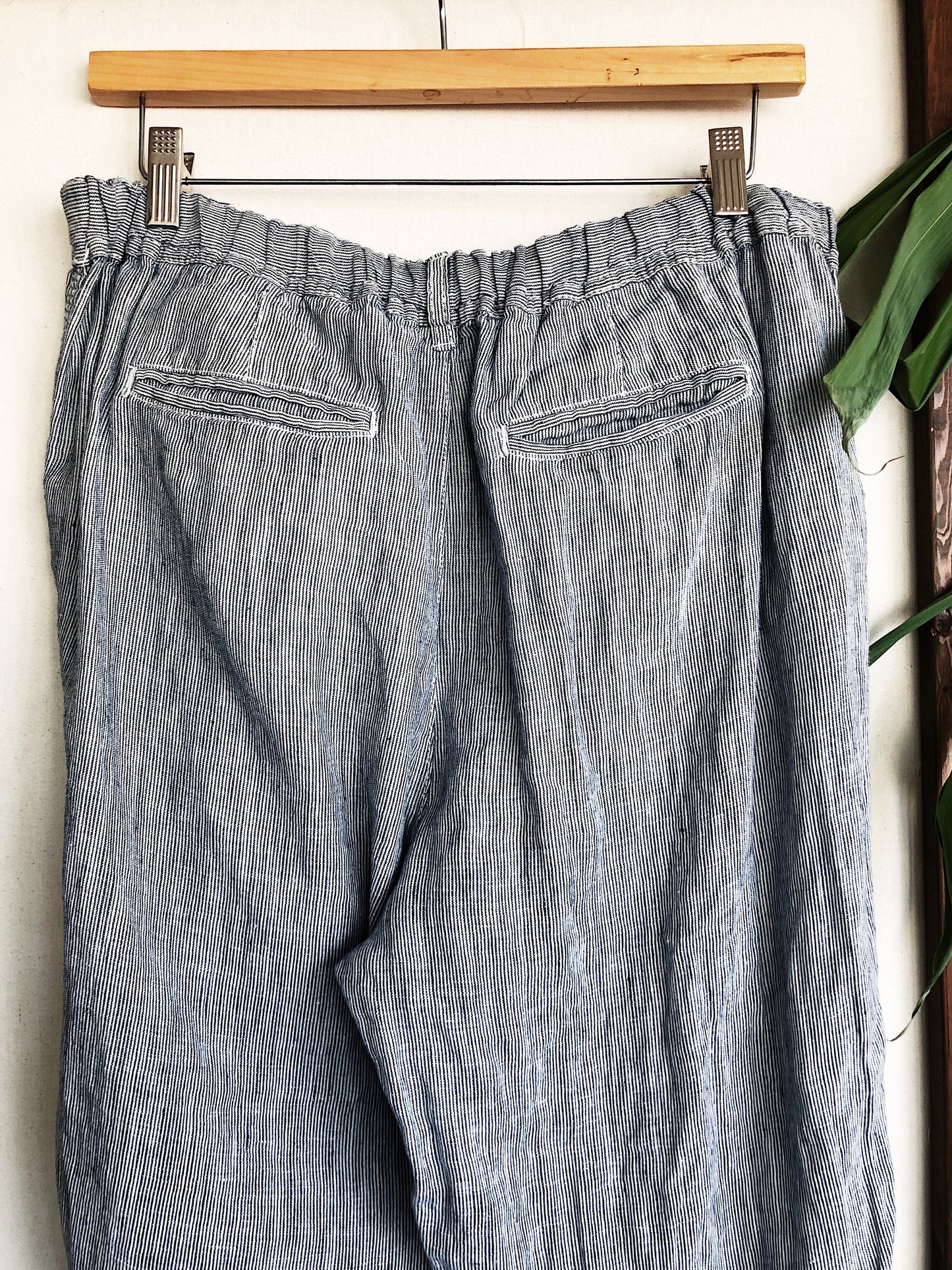 Linen Pinstriped Easy Pant