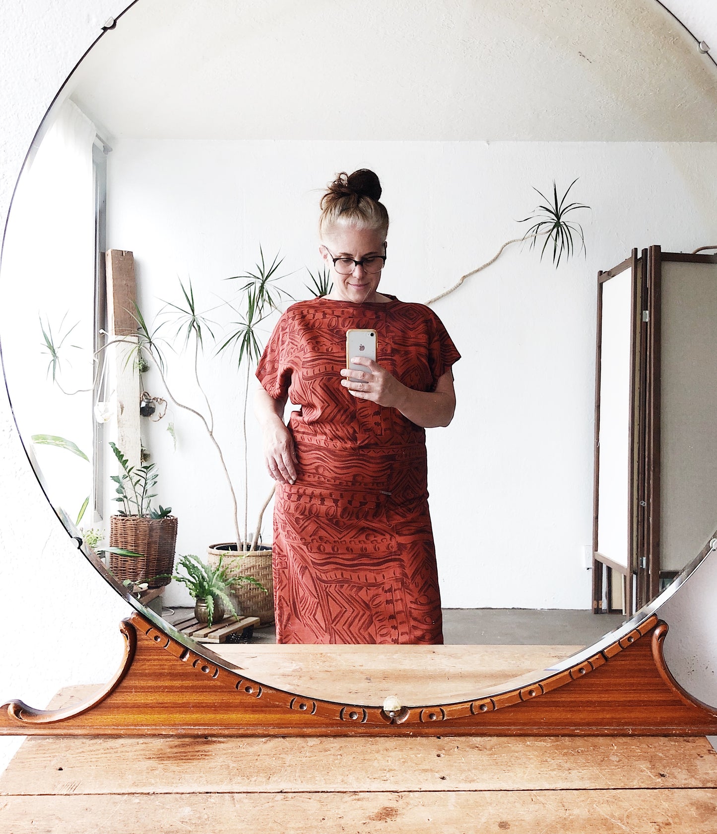 Vintage Round Dressing Mirror