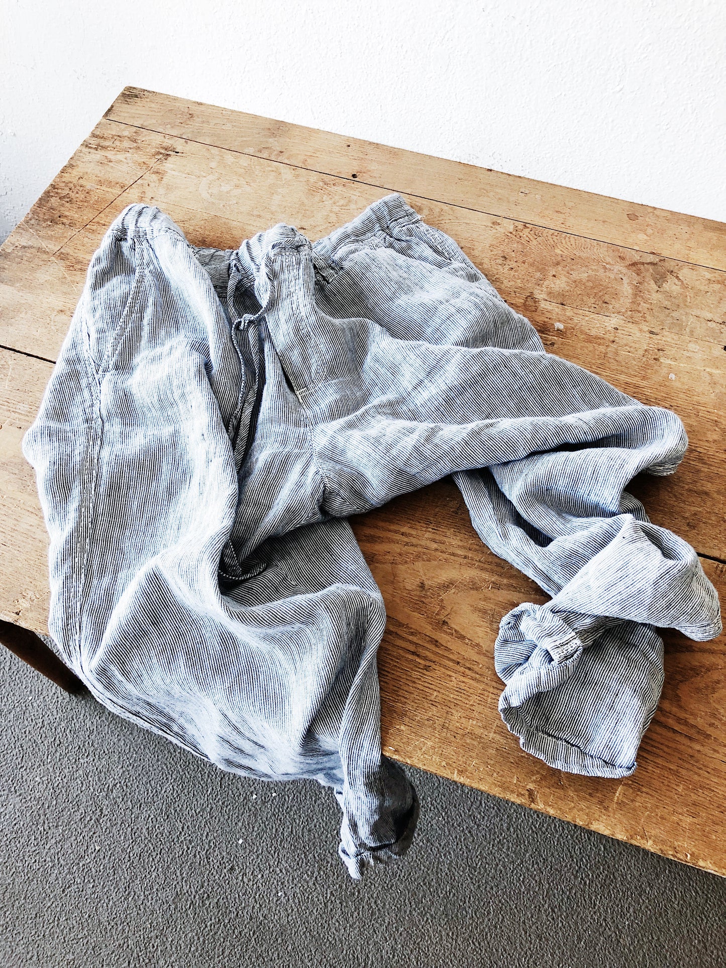 Linen Pinstriped Easy Pant