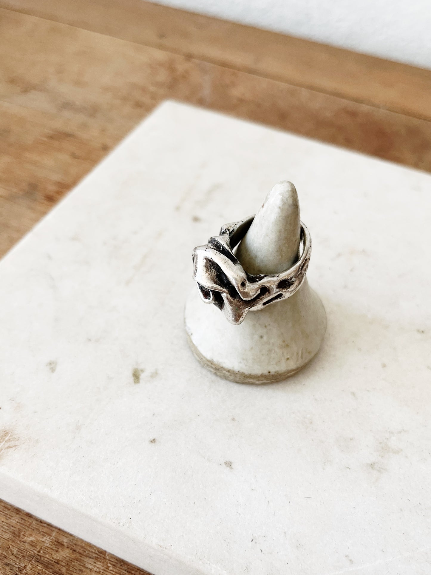Vintage Mid Century Floral Ring