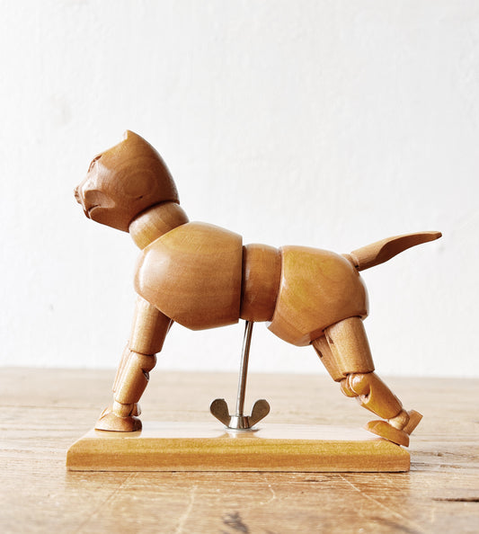 Articulated Wood Cat Model