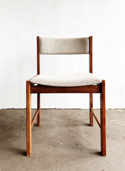 Vintage D Scan Chair