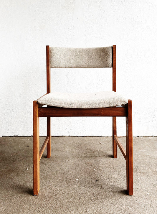 Vintage D Scan Chair