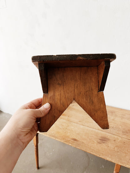 Primitive Boot Bench