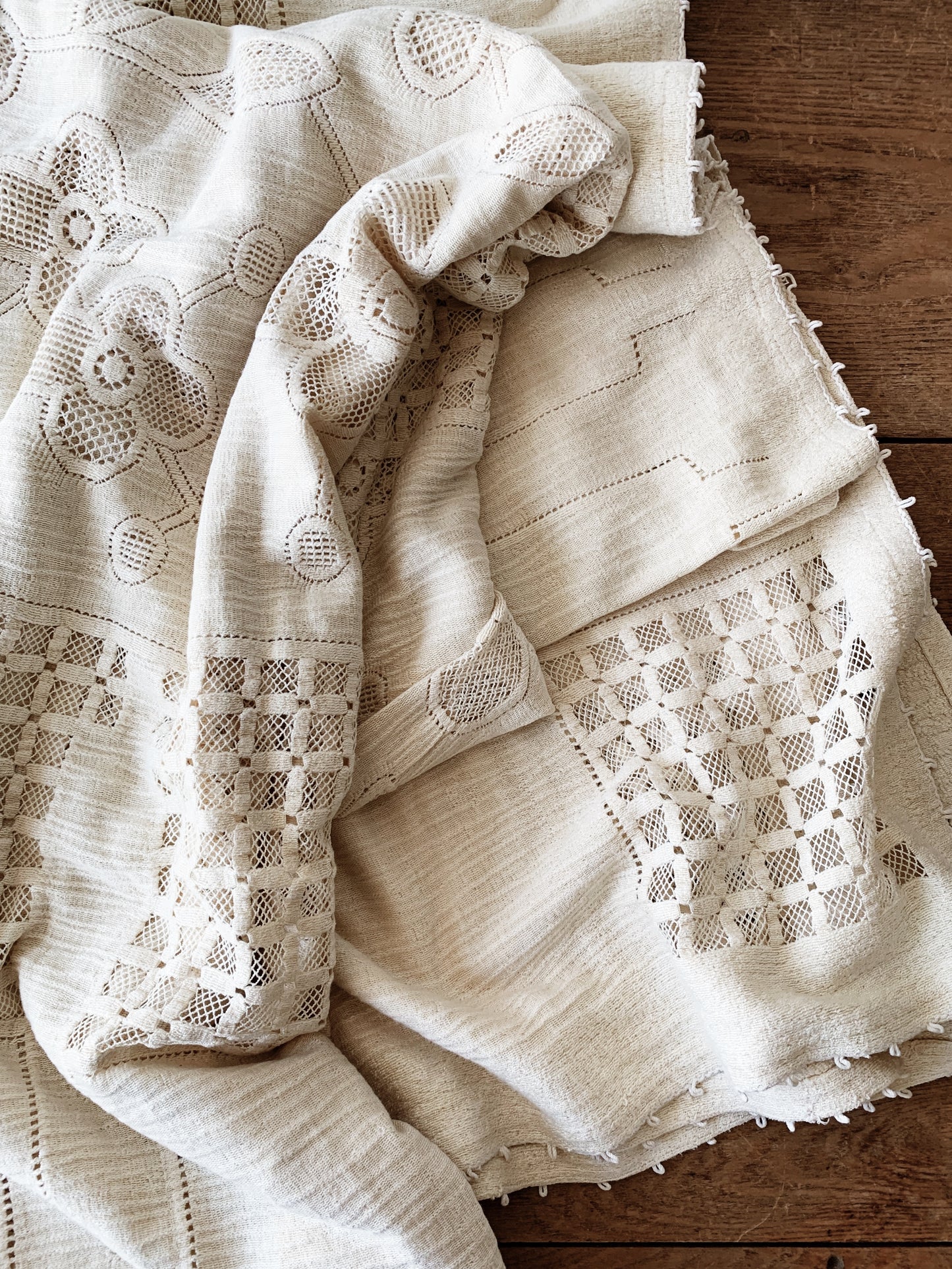Vintage Twin Size Panel Bedspread or Tablecloth