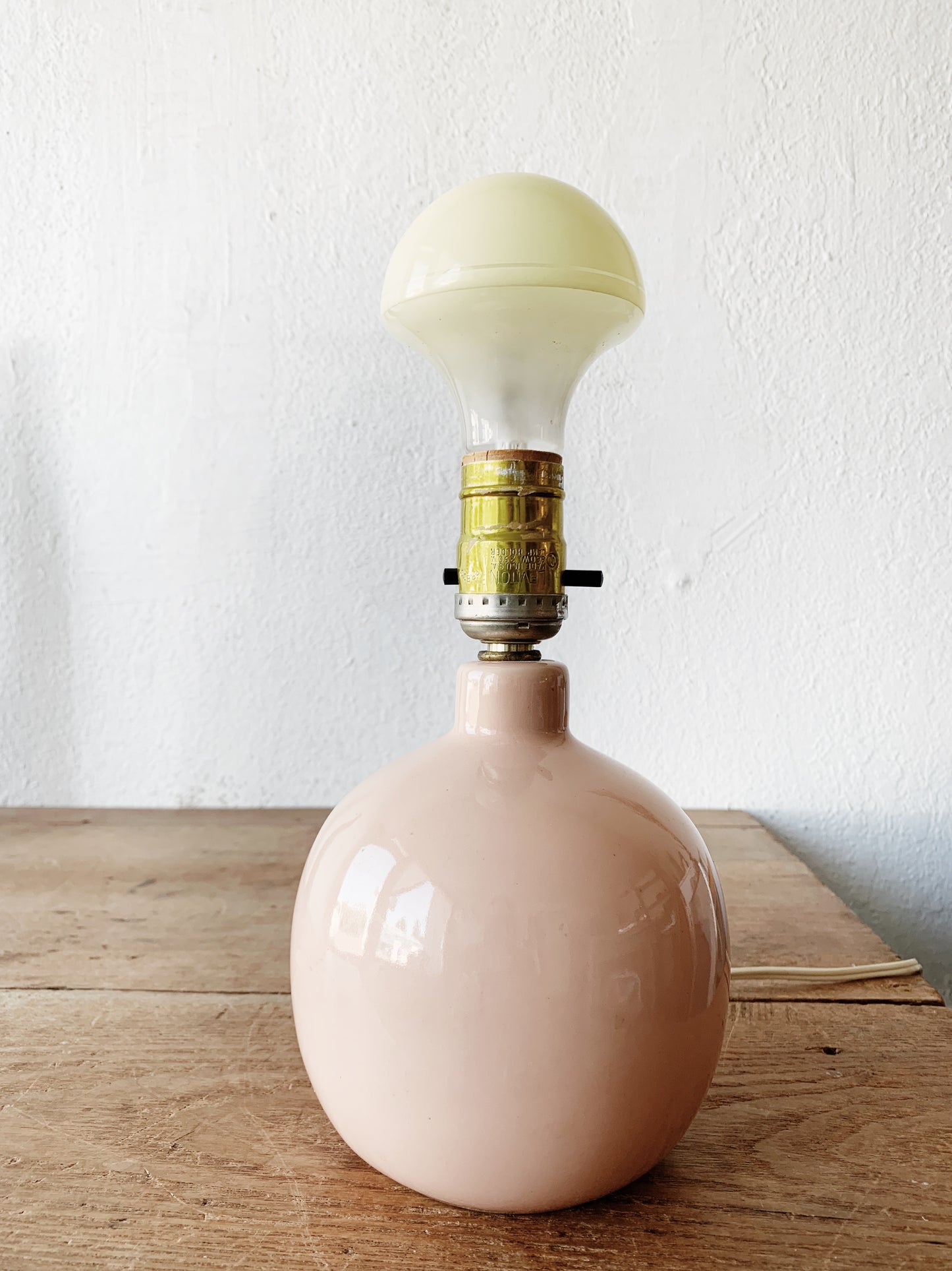 Vintage Blush Orb Ceramic Lamp