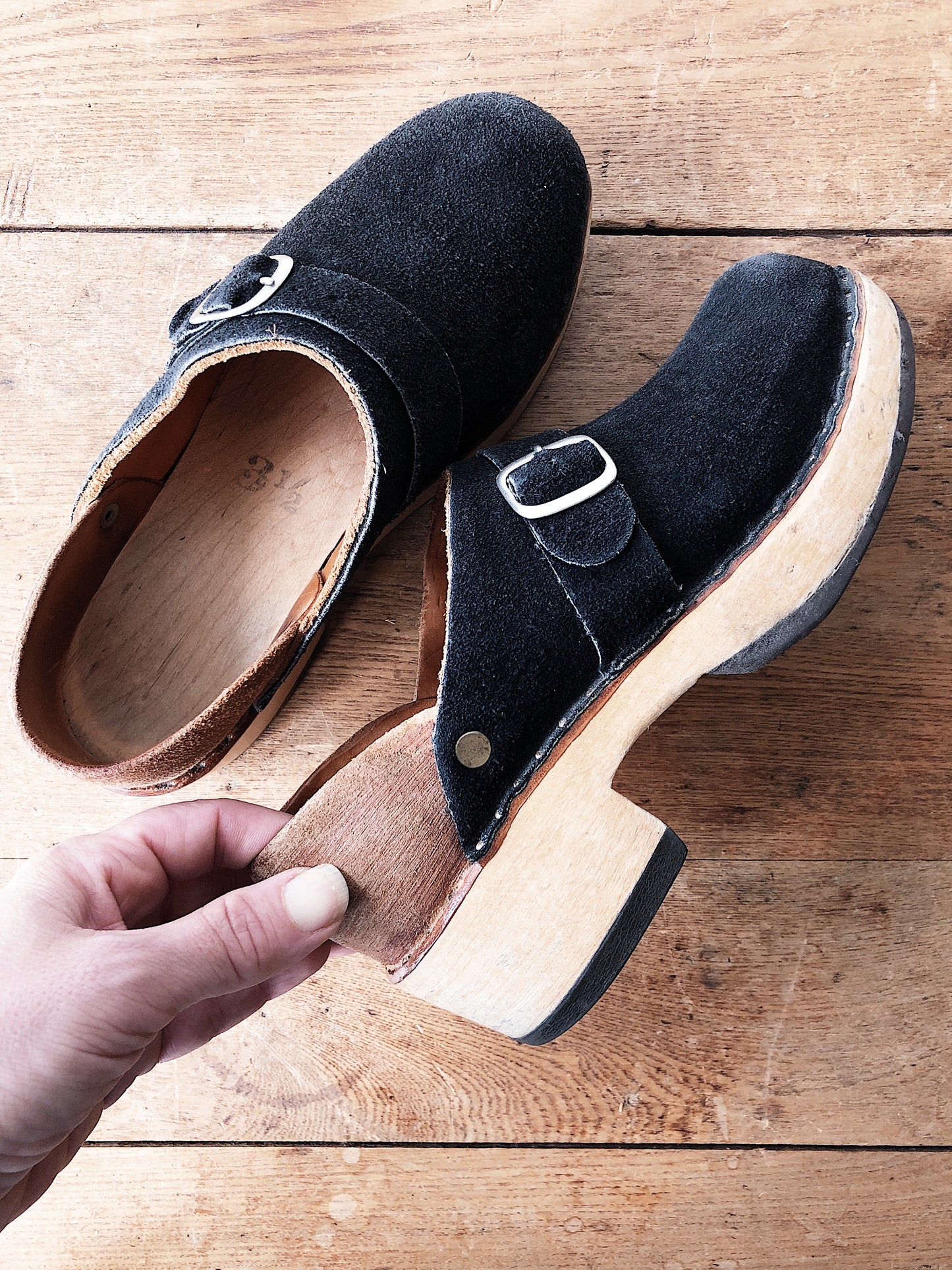 Vintage Multnomah Clogs Like New