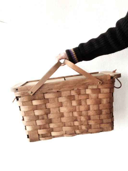Vintage Picnic Basket