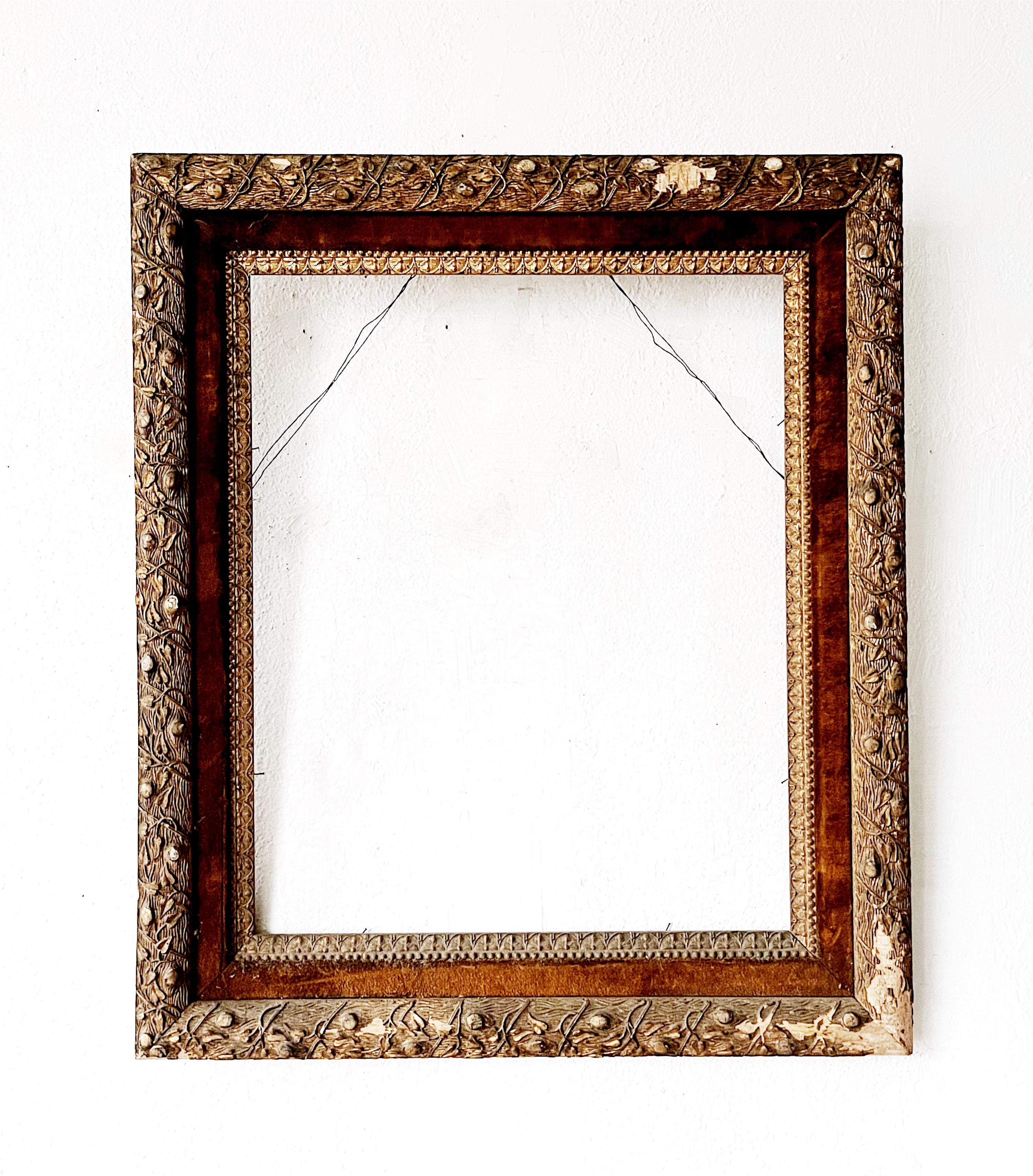 Large Antique Carved Wood Frame - Thumbnail 5