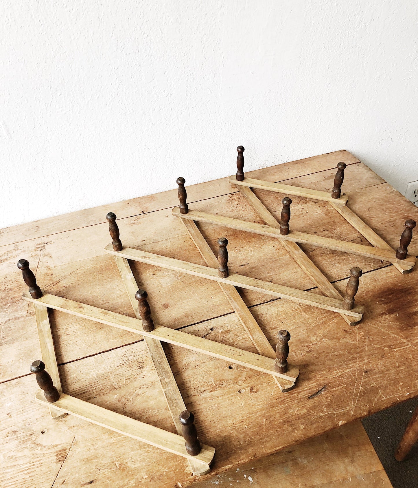 Extra Large Wood Accordion Rack