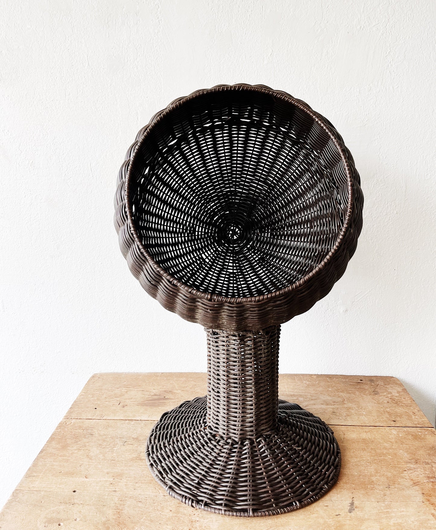 Modernist Style Cat Hut