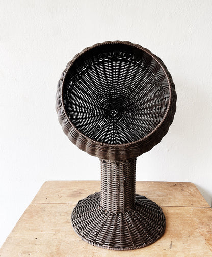 Modernist Style Cat Hut