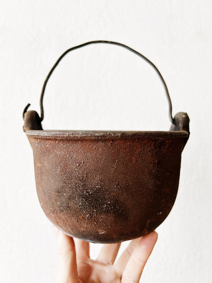 Antique Cast Iron Smelting Pot