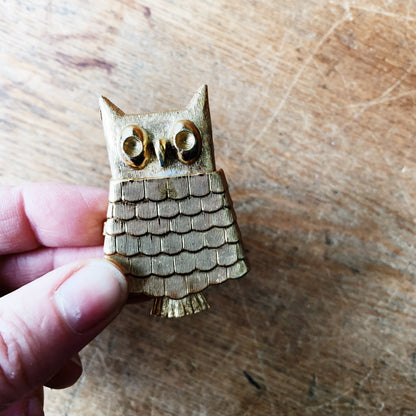 Vintage Goldtone Owl Pin with Solid Perfume or Lip Balm Compartment