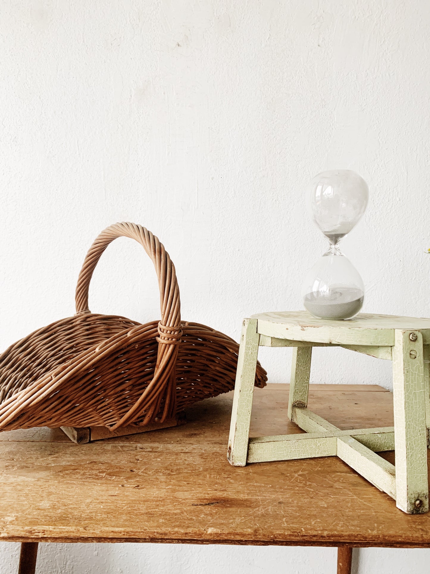 Blown Hourglass with Grey Sand
