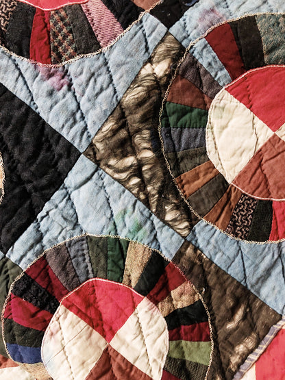 Antique Wagon Wheel Quilt Circa 1900
