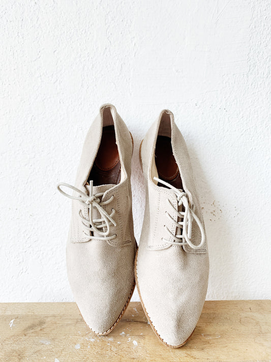 FRYE Mushroom Suede Lace up Loafers