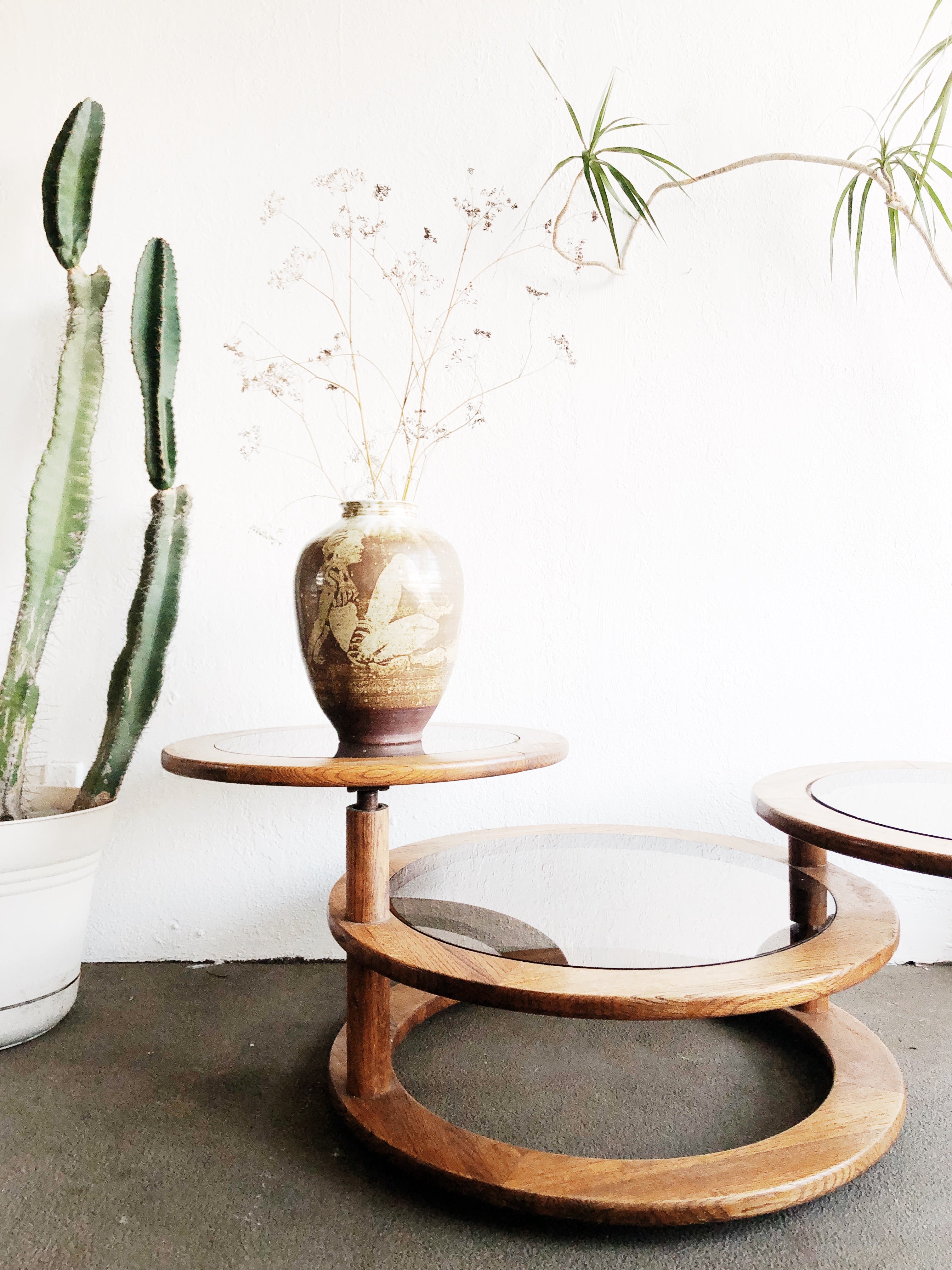 RESERVED BLOMSTER Vintage Expanding Circular Coffee Table - Thumbnail 2