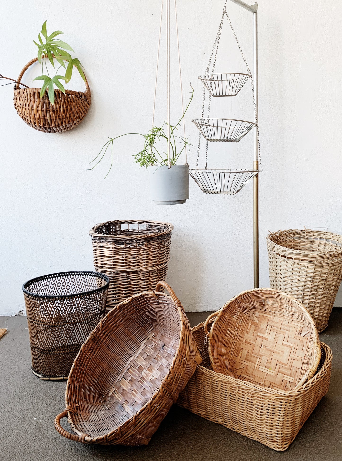 Triple Metal Hanging Basket