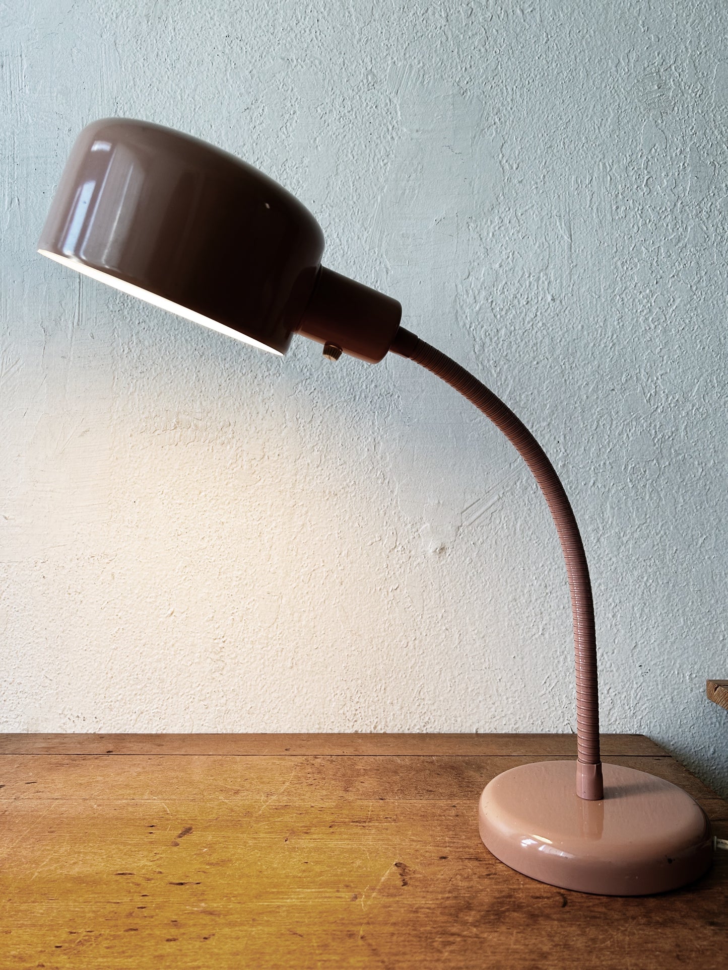 Vintage Pink Metal Task Lamp