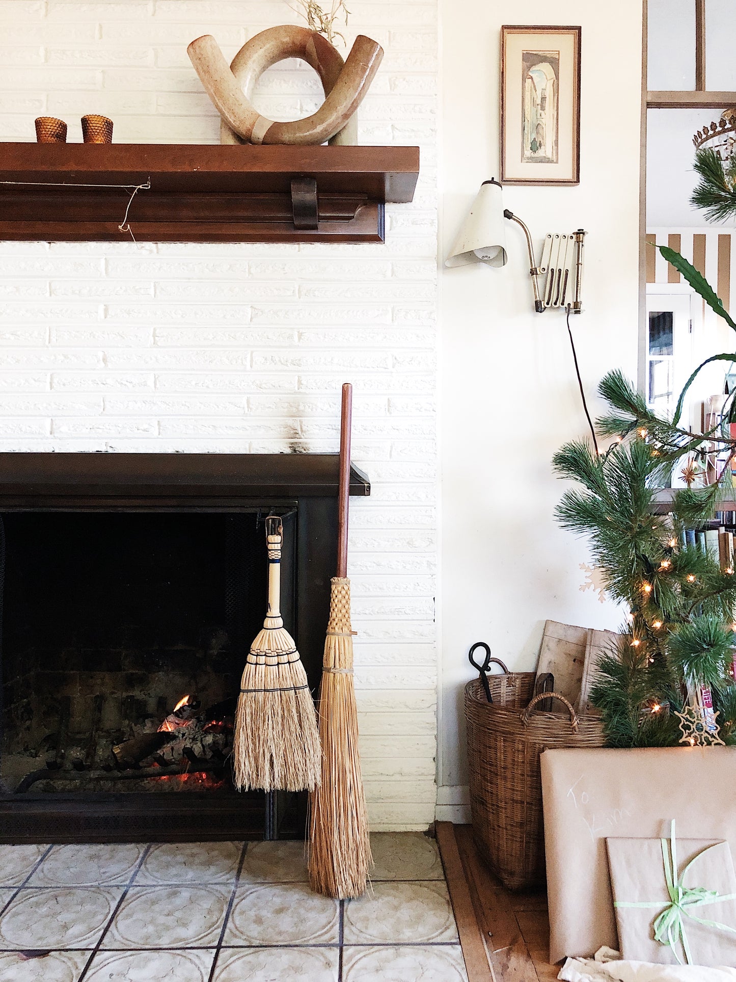 Vintage Hand or Hearth Broom