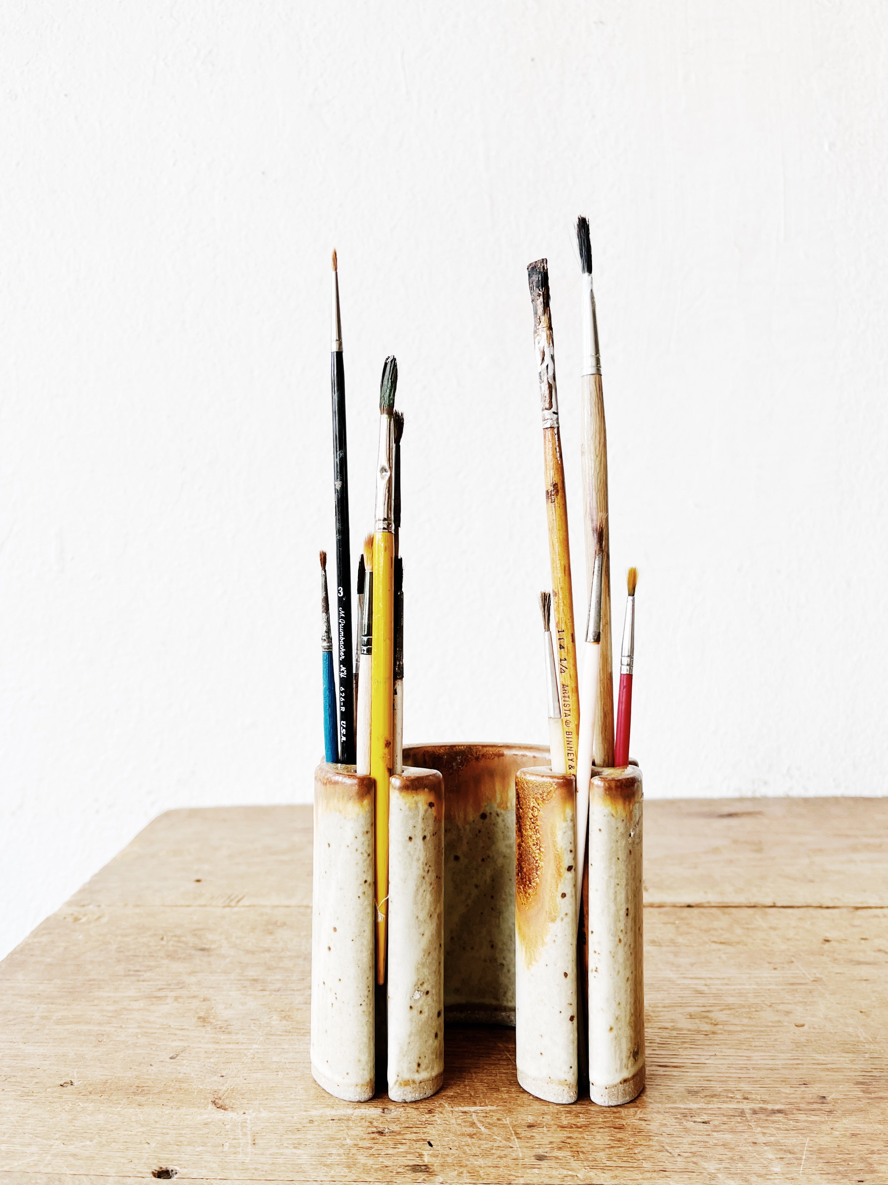 Maven Collective Brush Holder - Thumbnail 3
