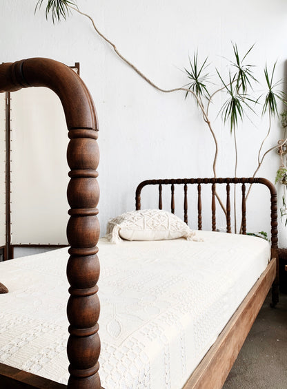 Antique Twin Spindle Bed