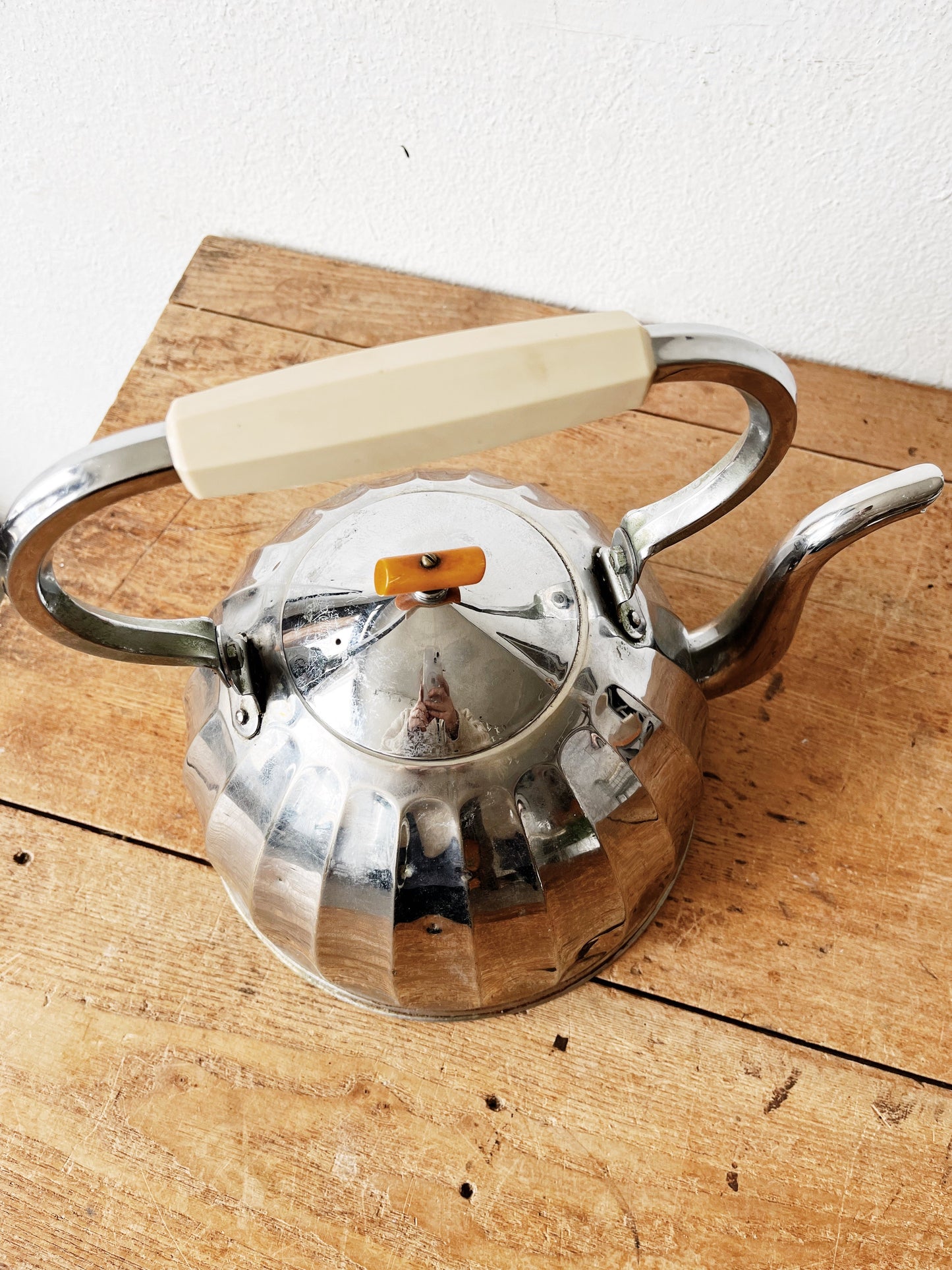 Large Deco Era Kettle