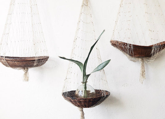 Vintage Net Hanger