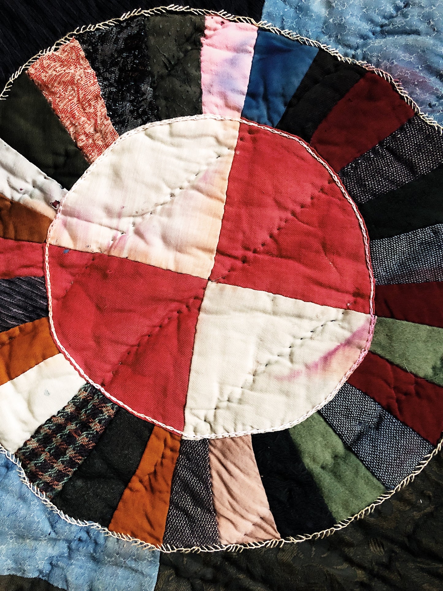 Antique Wagon Wheel Quilt Circa 1900
