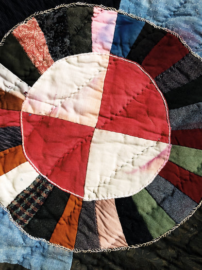 Antique Wagon Wheel Quilt Circa 1900