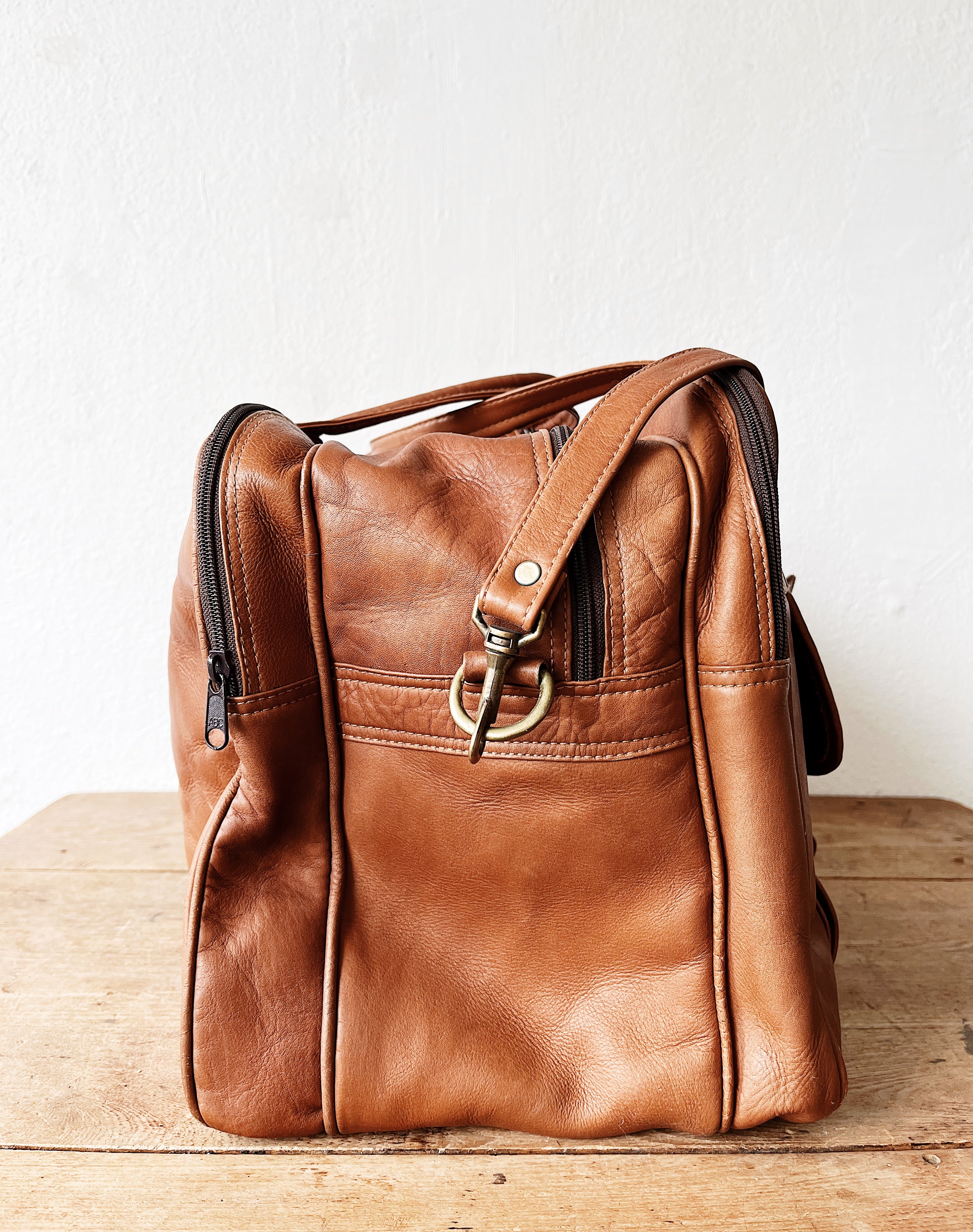 Vintage Leather Duffel Bag - Thumbnail 4