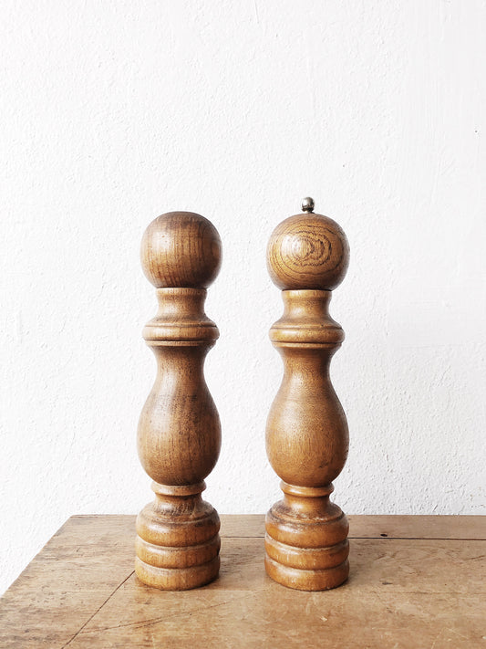 Vintage Pair of Salt and Pepper Grinders