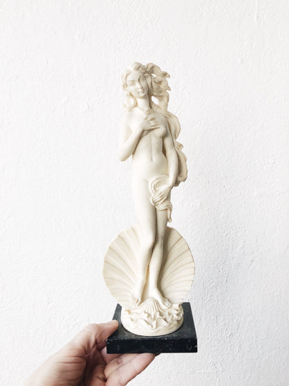 Vintage G Ruggeri Alabaster Venus Sculpture