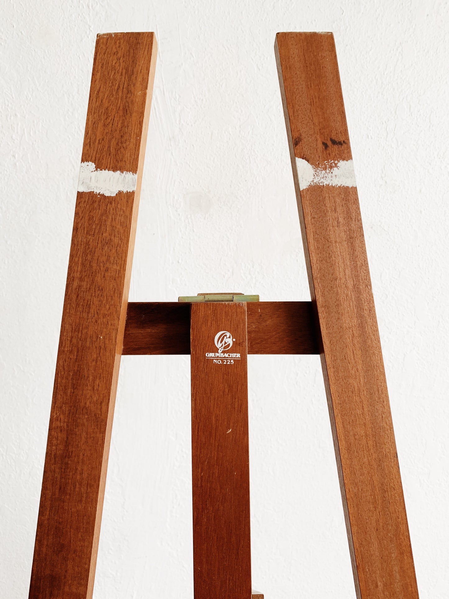 Vintage Grumbacher Floor Easle