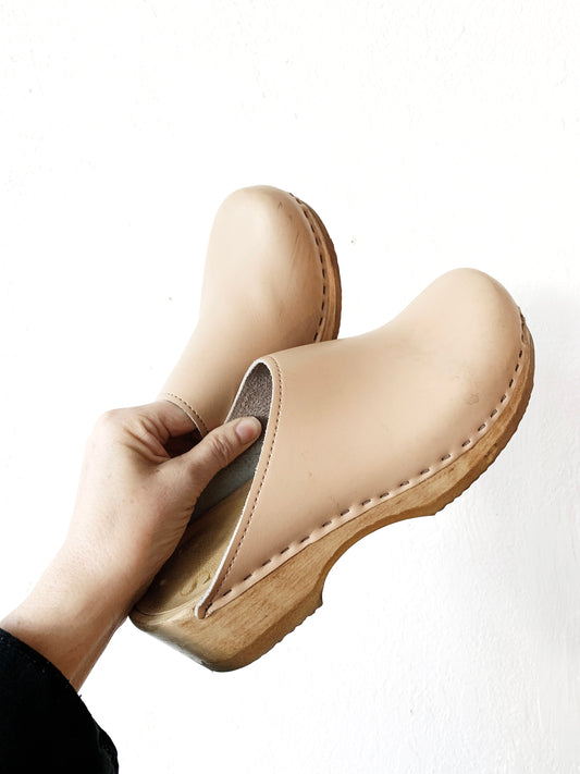 Sven Natural Clogs