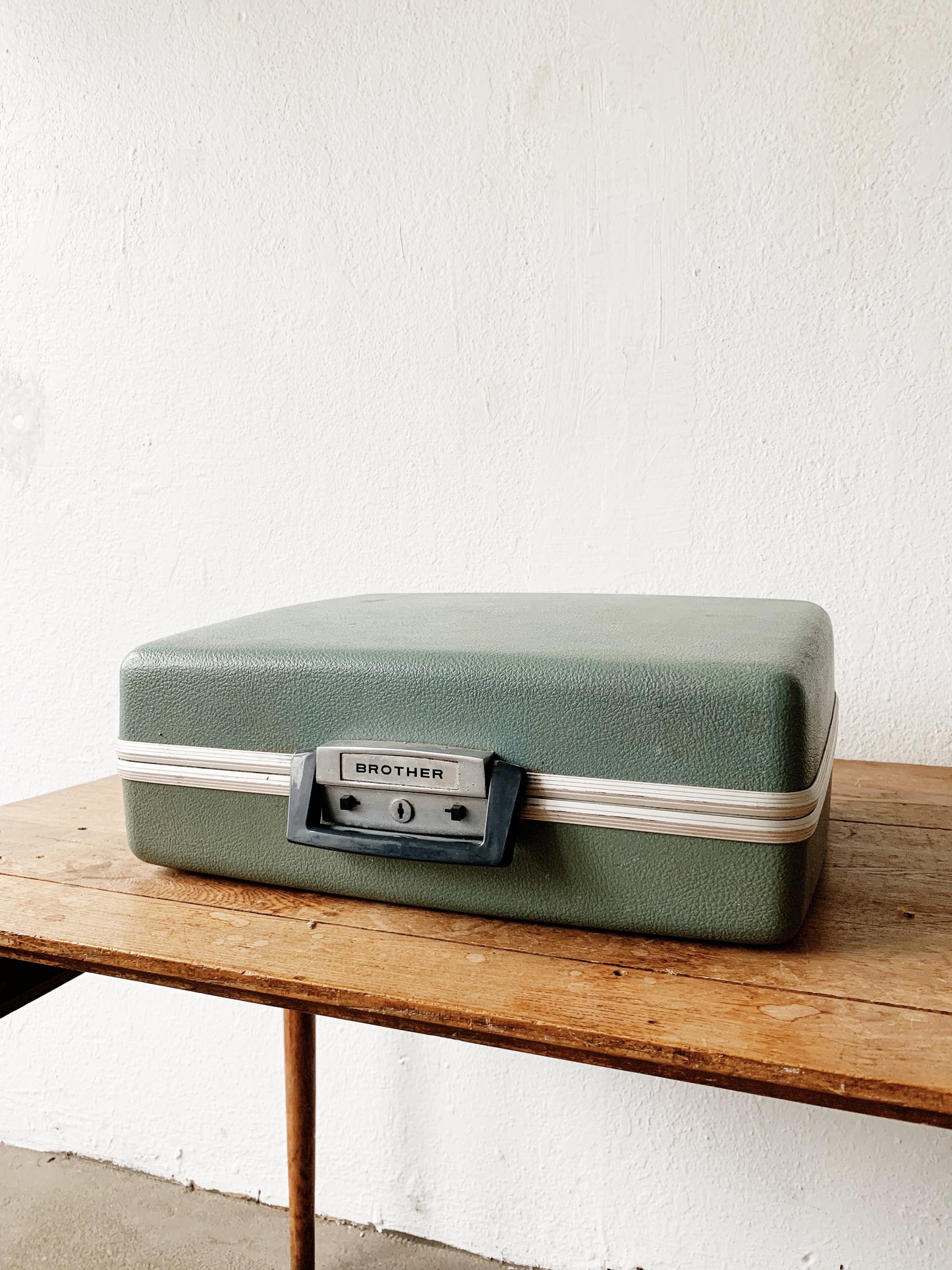 Vintage Brother 99 Portable Manual Typewriter