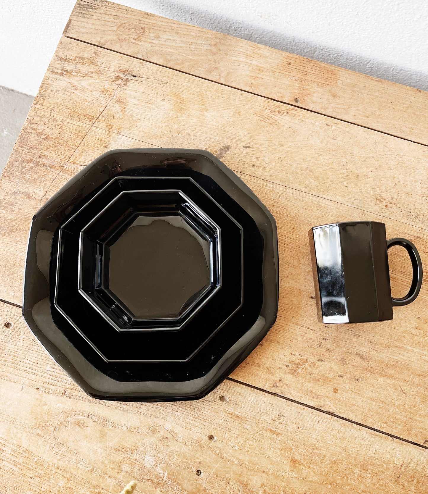 MCM French Arcoroc Octime Black Glass Dinnerware