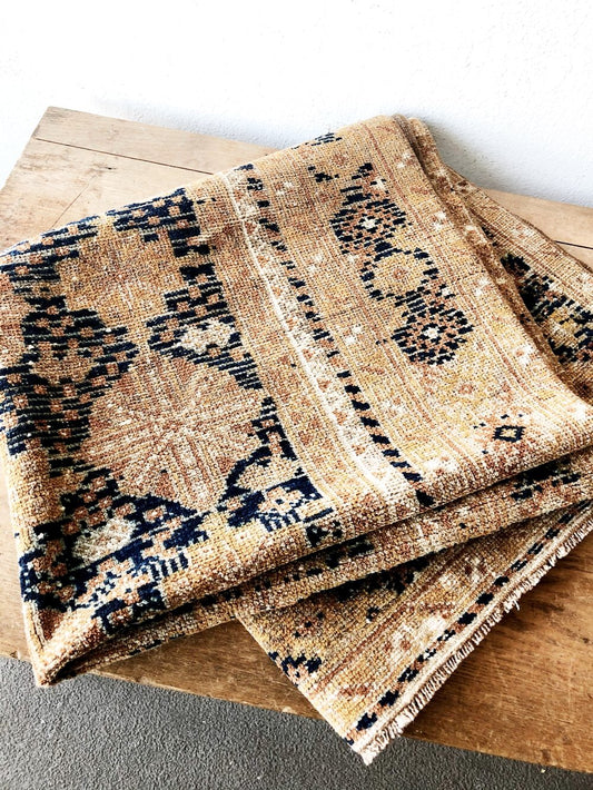 Vintage Wool Kilim Rug