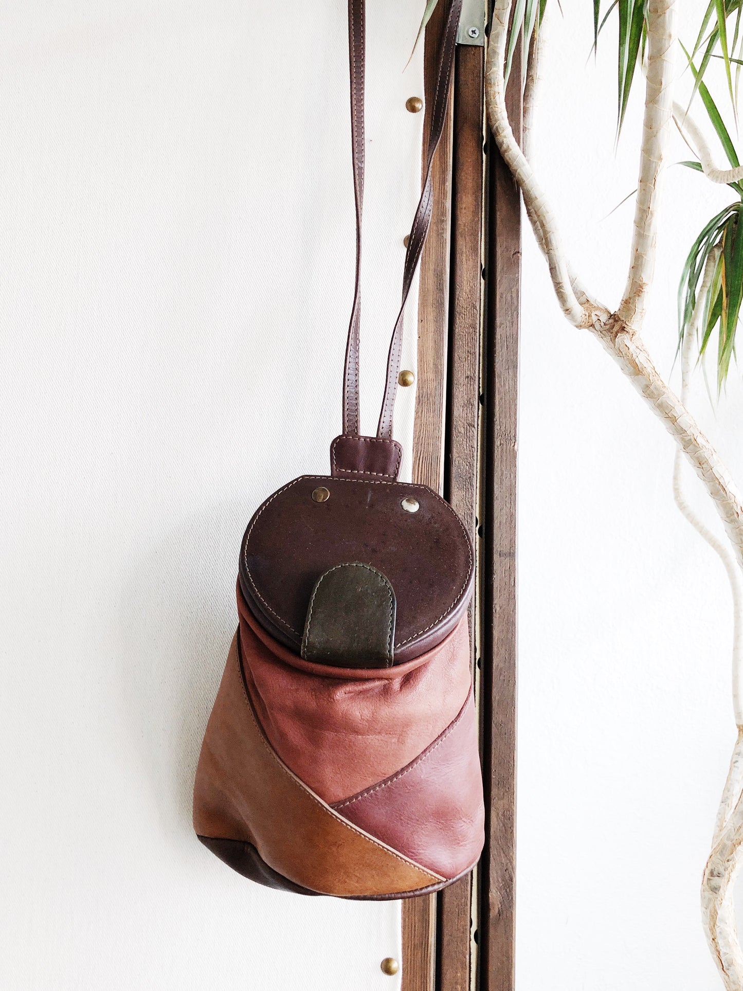 Vintage Leather Cross Body Pouch