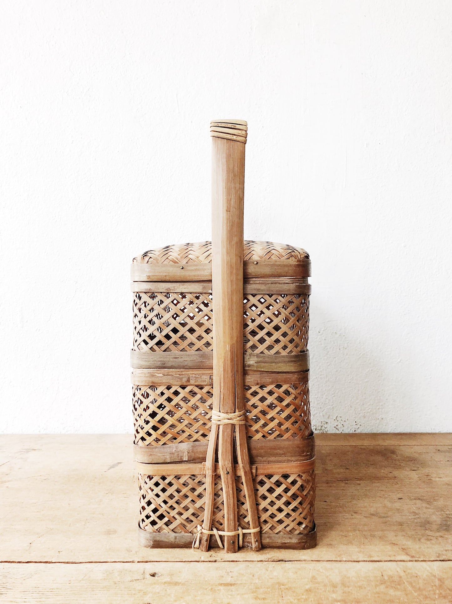 Vintage Woven Picnic Tiffin