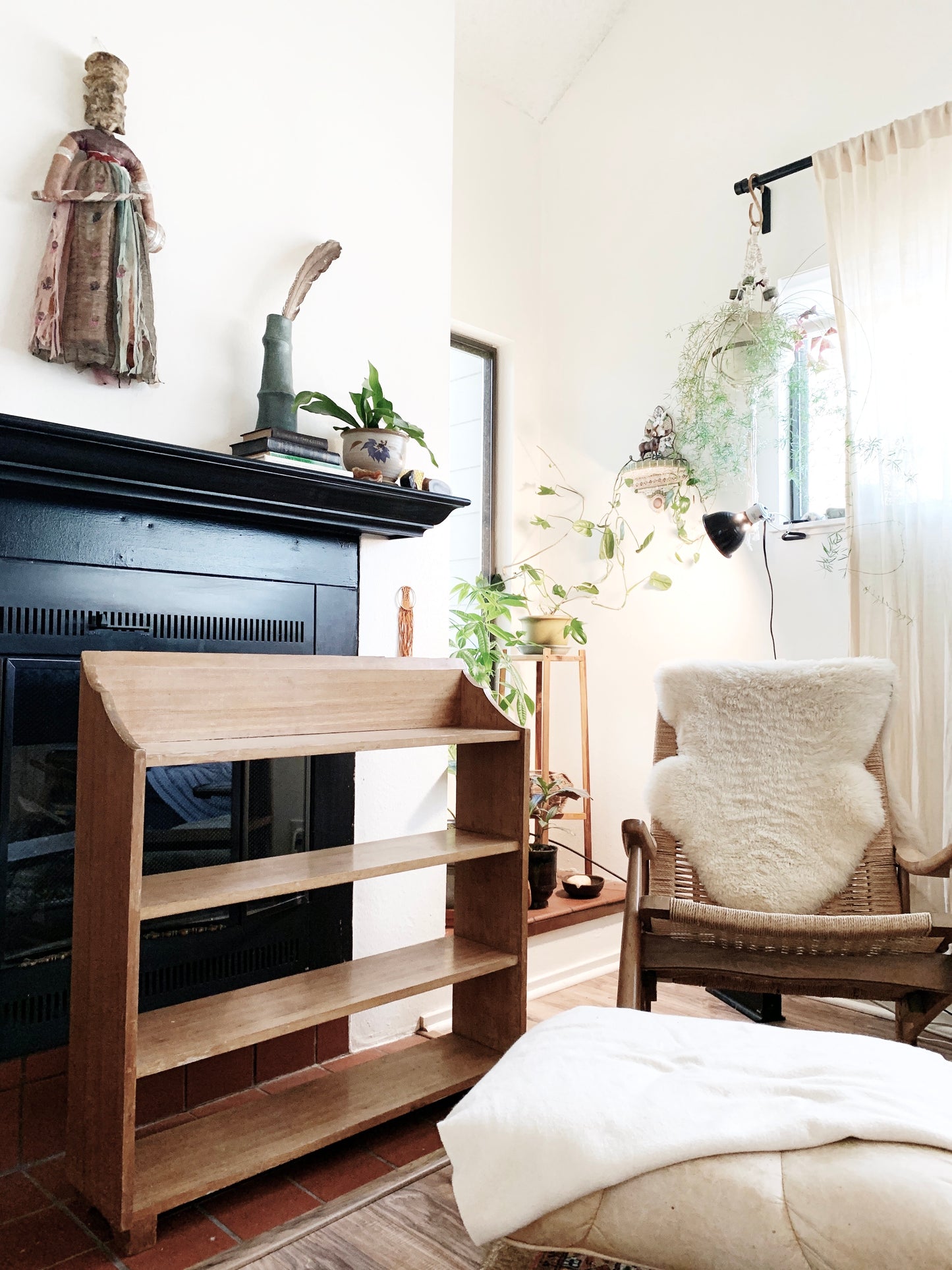 Vintage Open Back Solid Wood Shelf